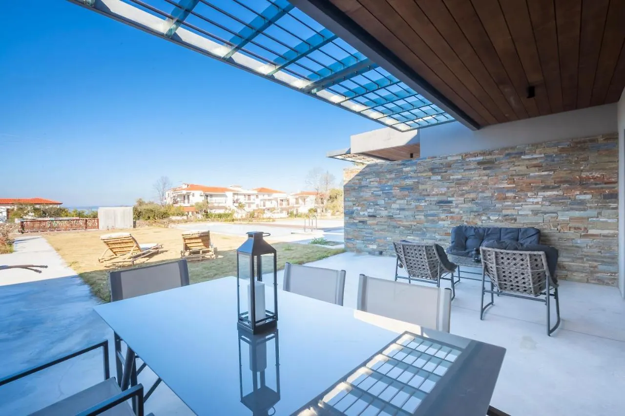 Beach Maisonette Villa Hanioti 0*,