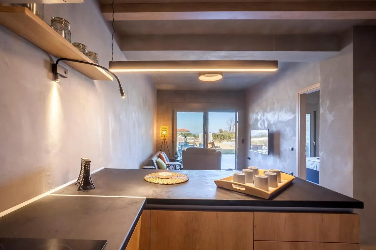 Beach Maisonette Villa Hanioti