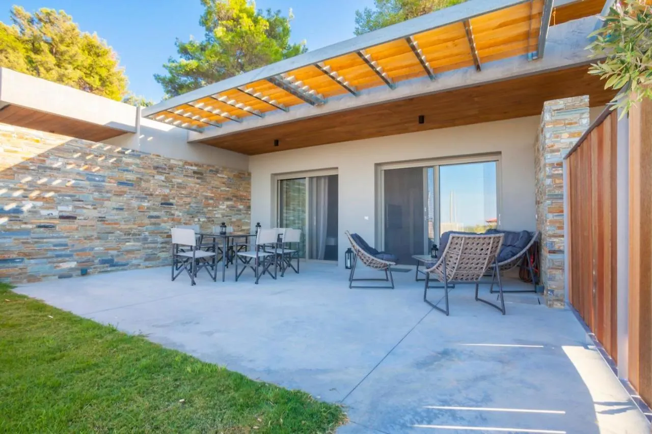 Beach Maisonette Villa Hanioti